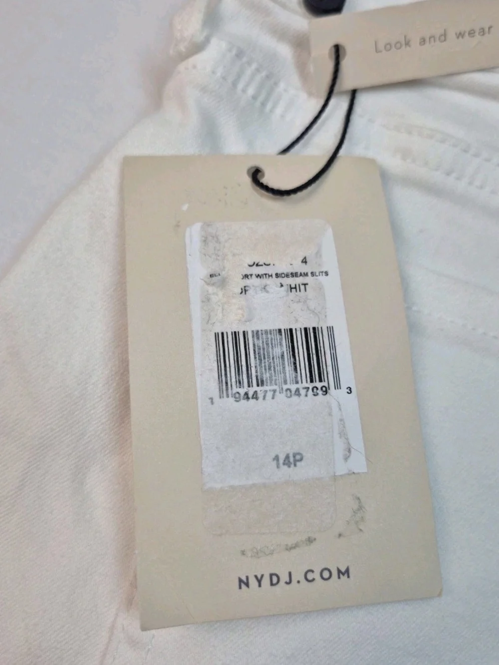 Nydj Women's Shorts Bermuda Size 14P Petite Optic White Stretch NWT 34